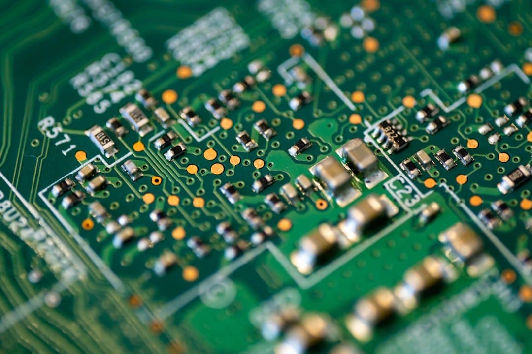 Nous Research dévoile NousCoder-14B, modèle open-source de codage IA compétitif en 2026